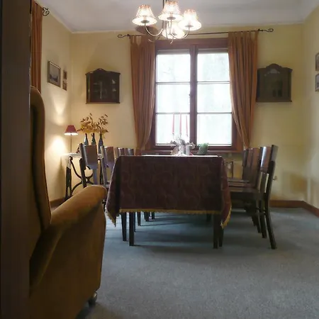 Lesny Dworek Guest house *